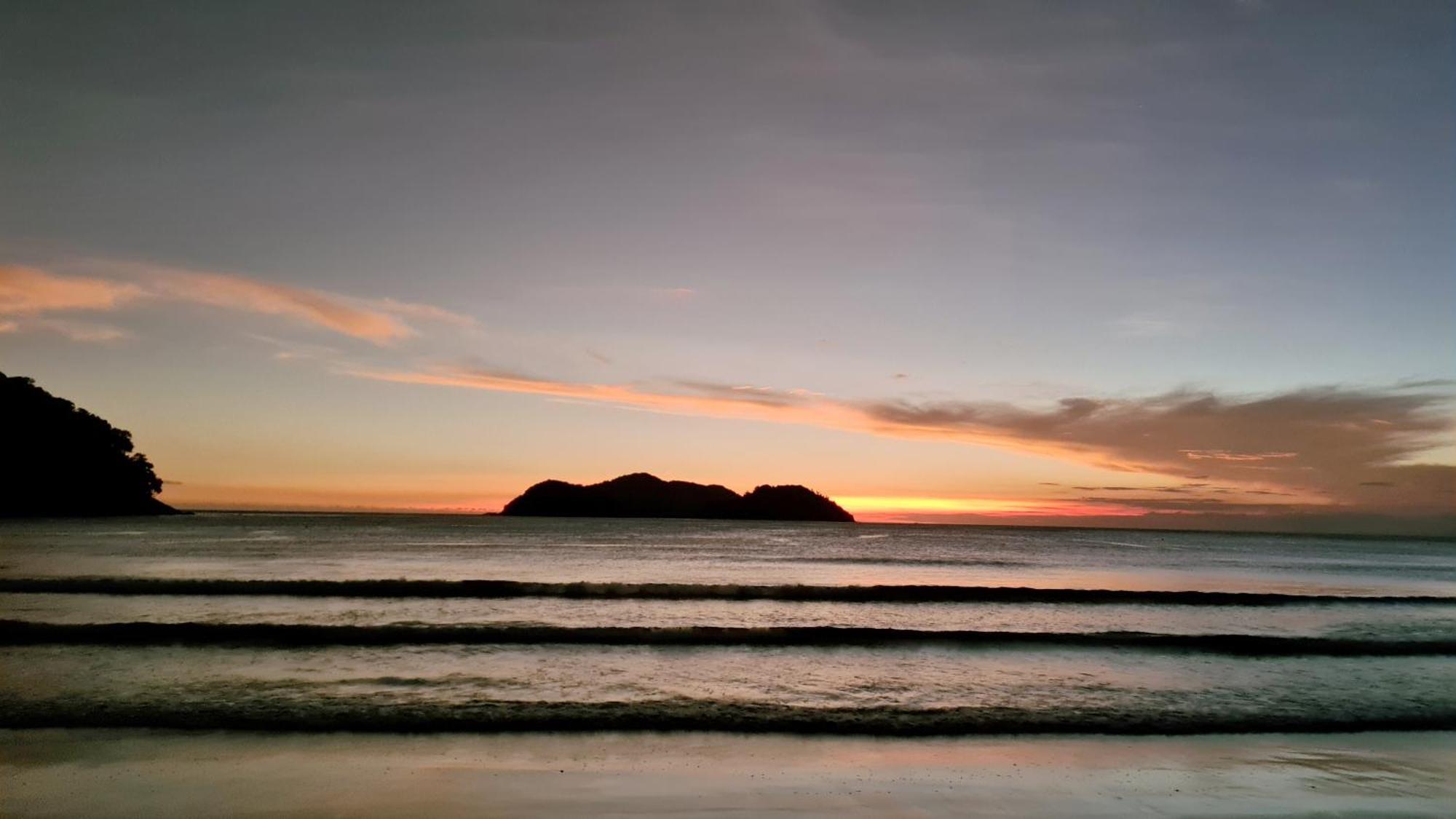 Pousada Parcel Das Ilhas Barra do Sahy Esterno foto